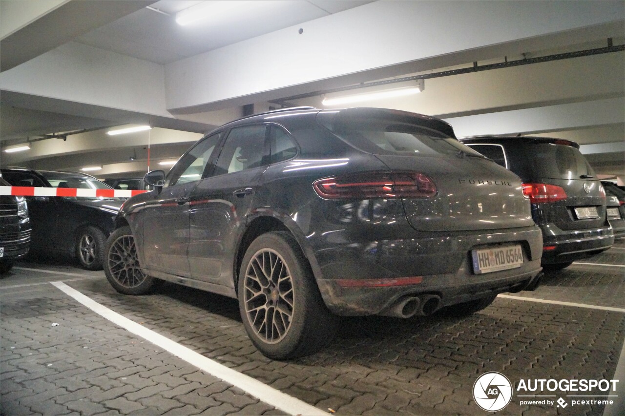 Porsche 95B Macan GTS