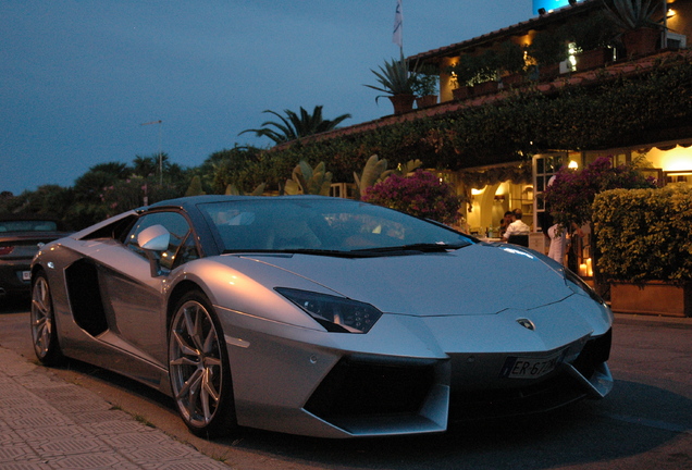 Lamborghini Aventador LP700-4 Roadster