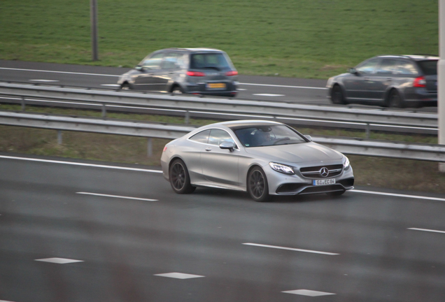 Mercedes-AMG S 63 Coupé C217