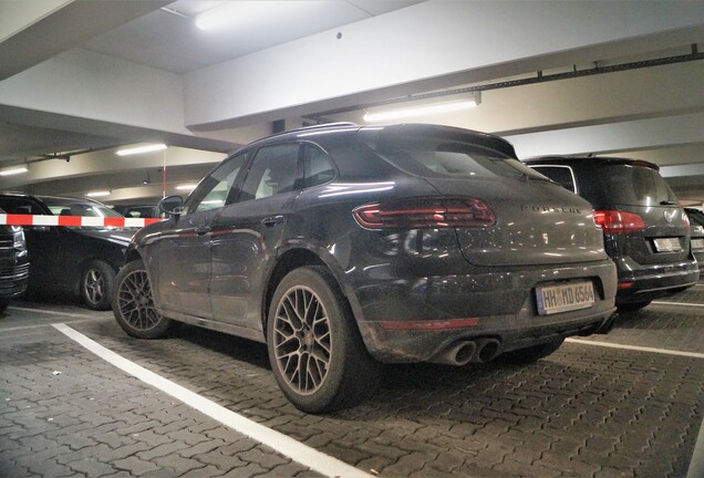 Porsche 95B Macan GTS