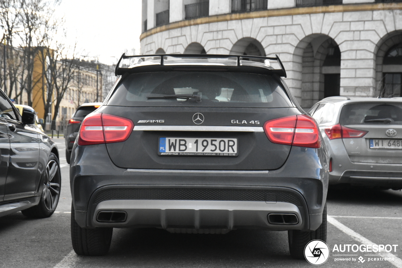 Mercedes-AMG GLA 45 X156