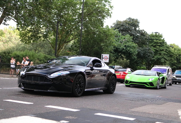 Aston Martin V12 Vantage S