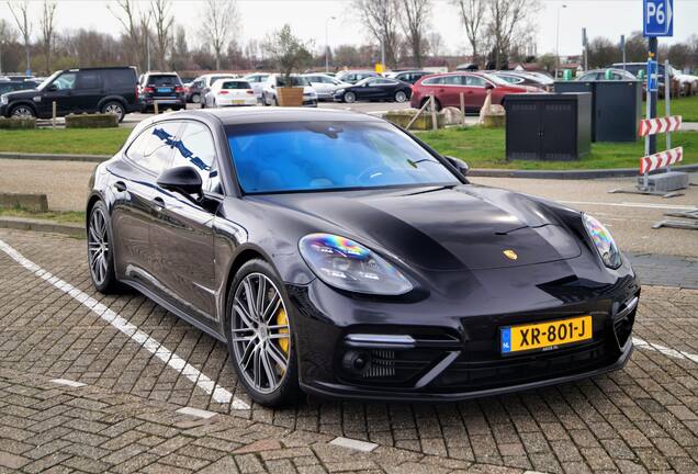 Porsche 971 Panamera Turbo S E-Hybrid Sport Turismo