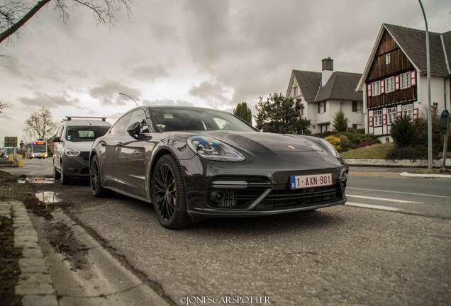 Porsche 971 Panamera Turbo S E-Hybrid