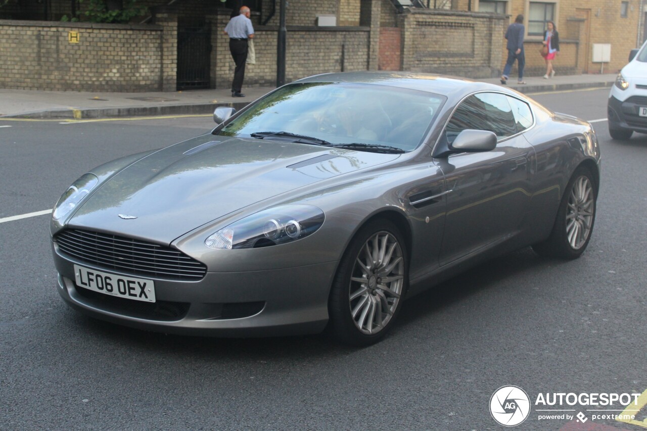 Aston Martin DB9