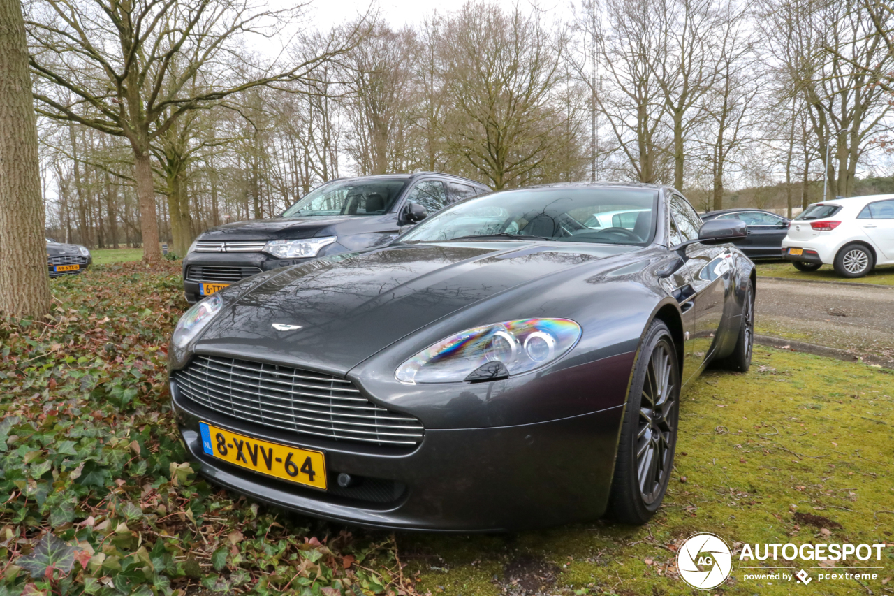 Aston Martin V8 Vantage