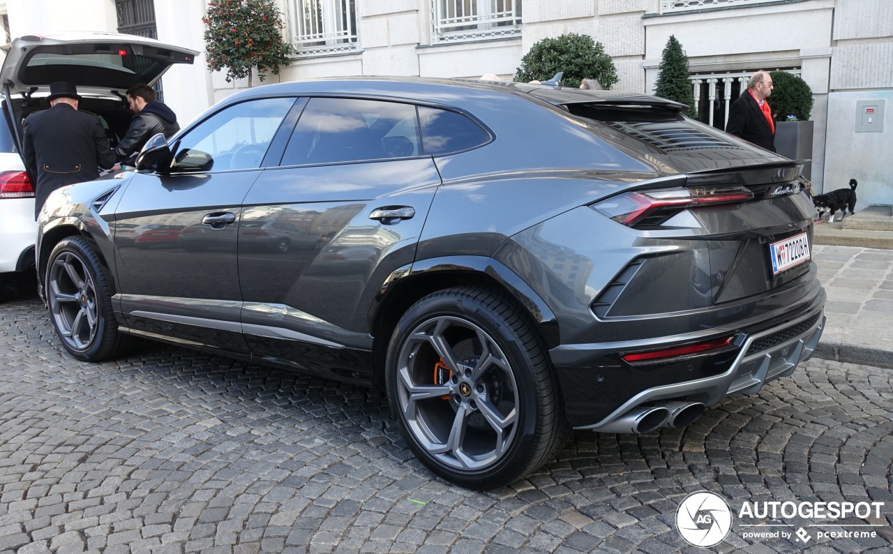 Lamborghini Urus