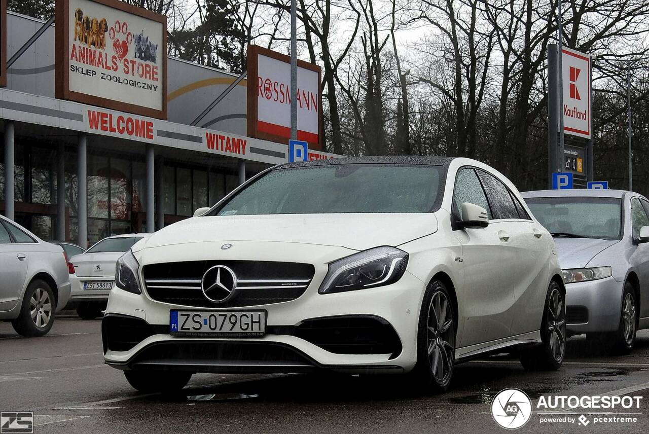 Mercedes-AMG A 45 W176 2015