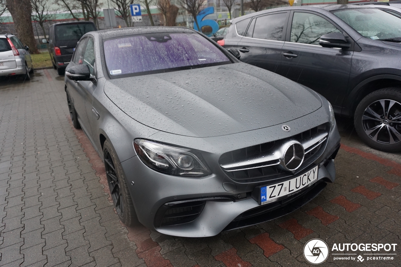 Mercedes-AMG E 63 S W213