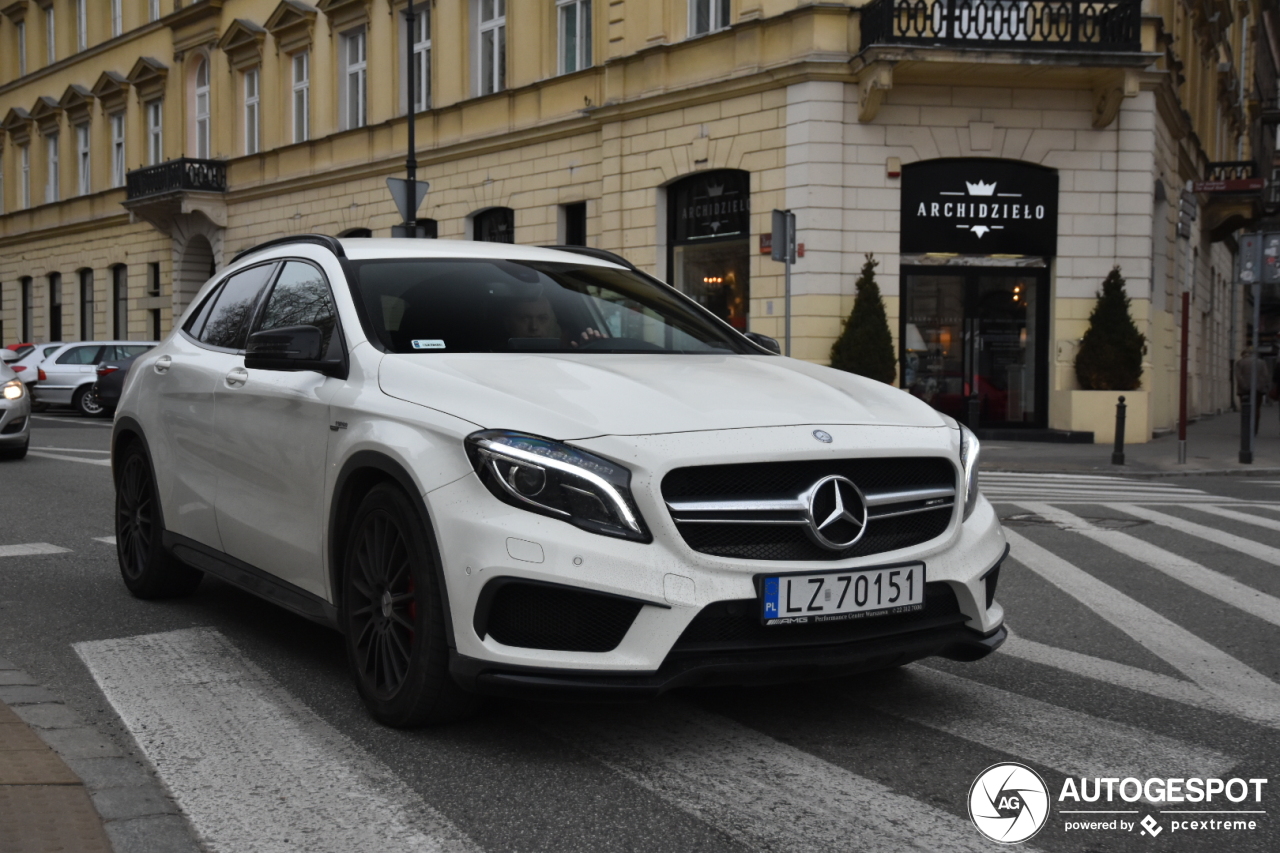 Mercedes-AMG GLA 45 X156