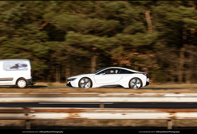 BMW i8