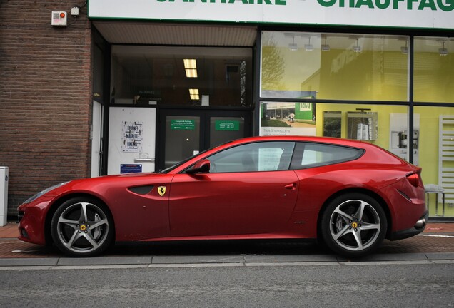 Ferrari FF