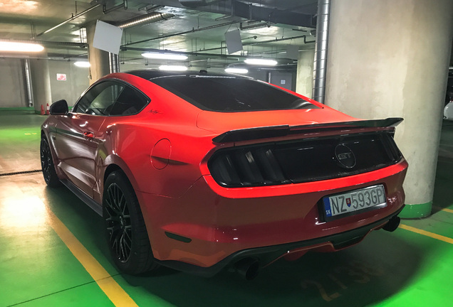 Ford Mustang GT 2015 Black Shadow Edition