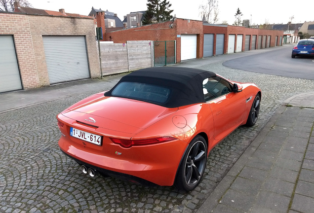 Jaguar F-TYPE S Convertible