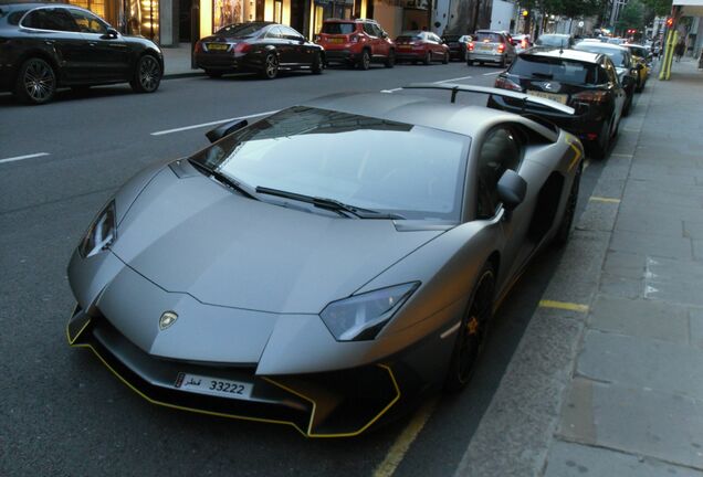 Lamborghini Aventador LP750-4 SuperVeloce