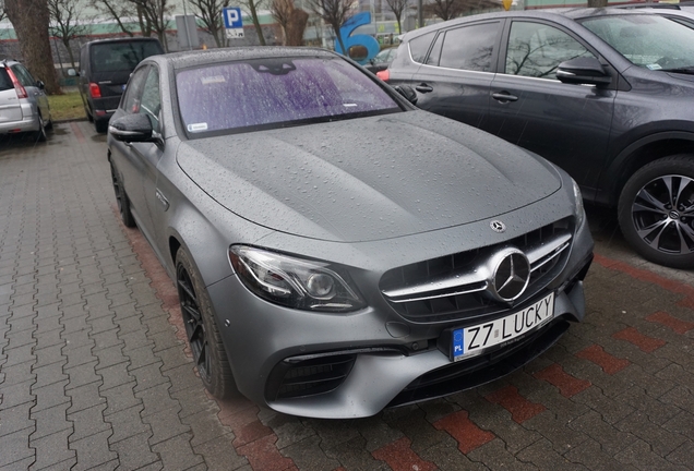 Mercedes-AMG E 63 S W213