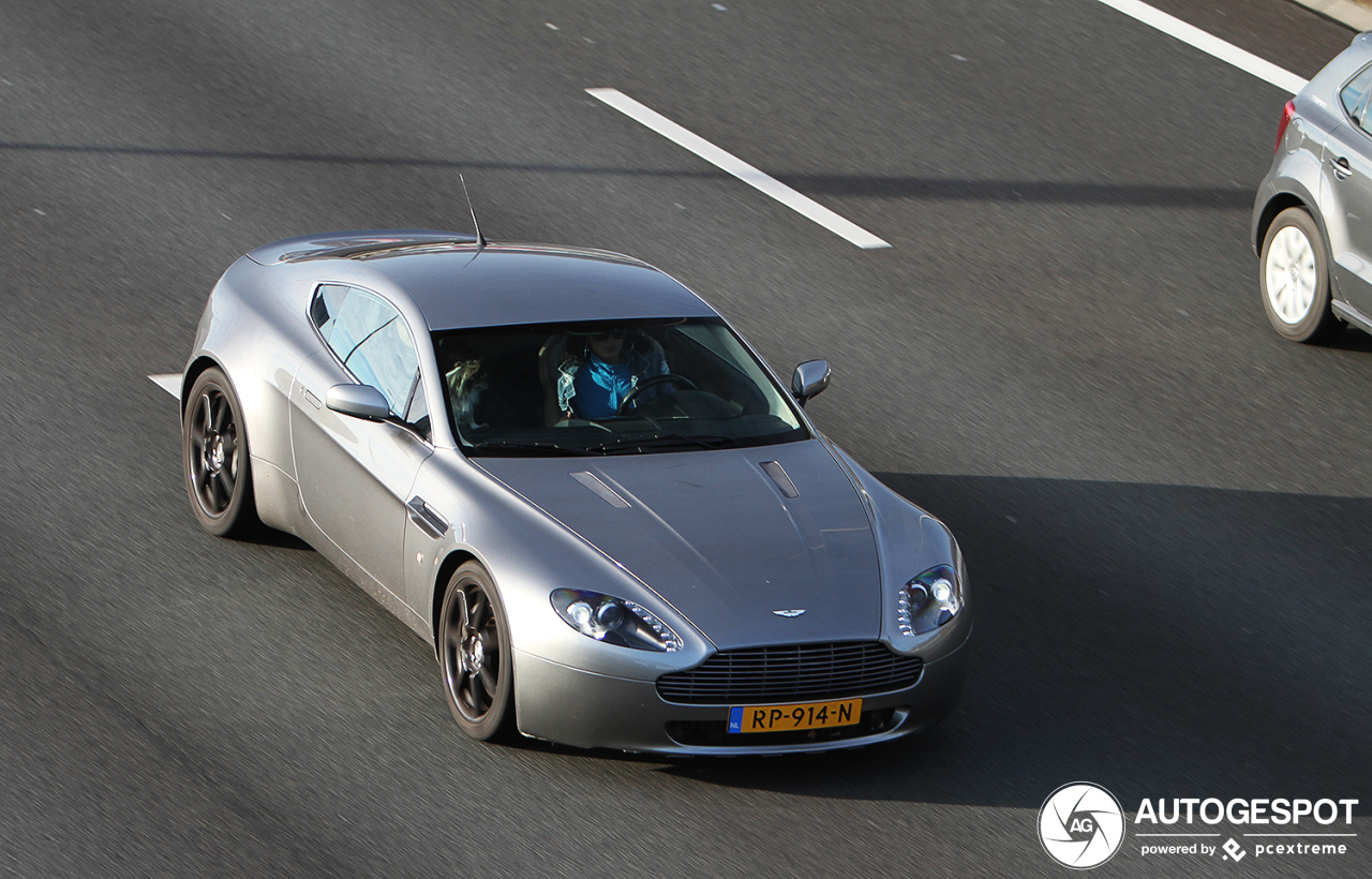 Aston Martin V8 Vantage