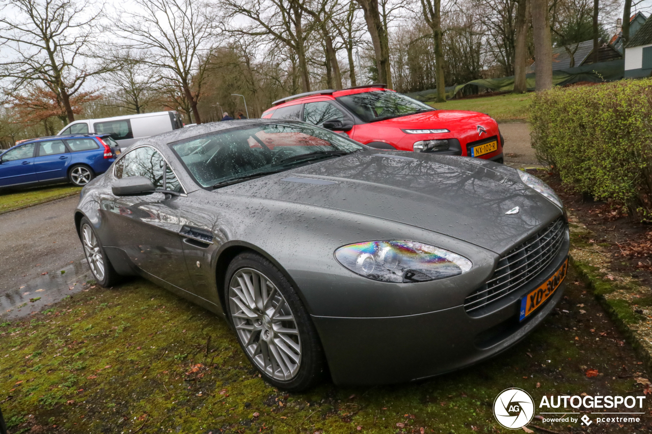 Aston Martin V8 Vantage