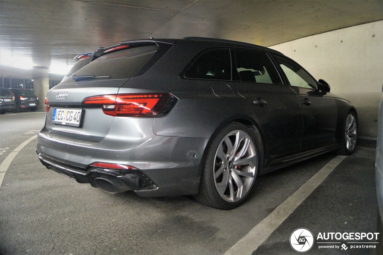 Audi RS4 Avant B9