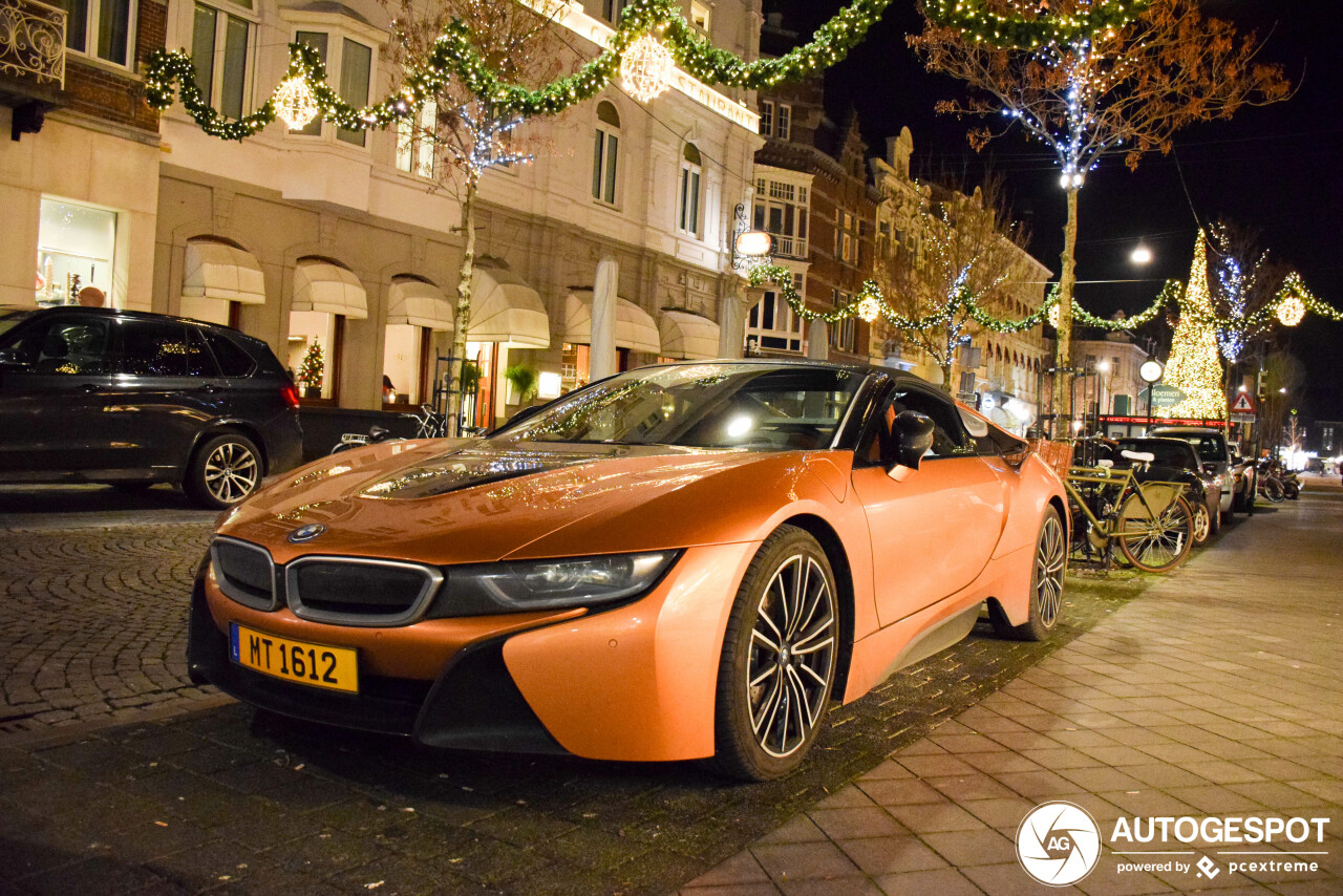 BMW i8 Roadster