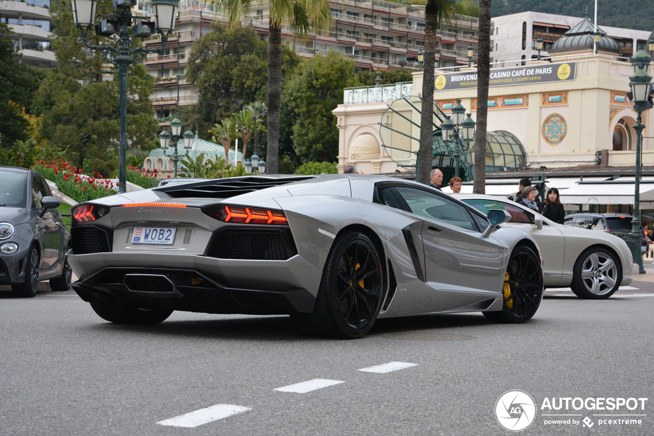 Lamborghini Aventador LP700-4