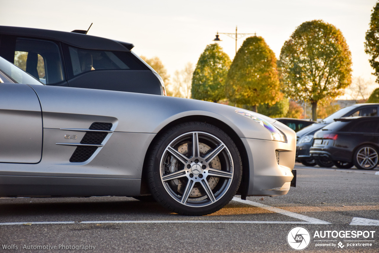 Mercedes-Benz SLS AMG