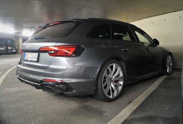 Audi RS4 Avant B9