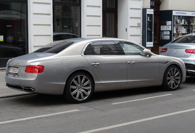 Bentley Flying Spur V8