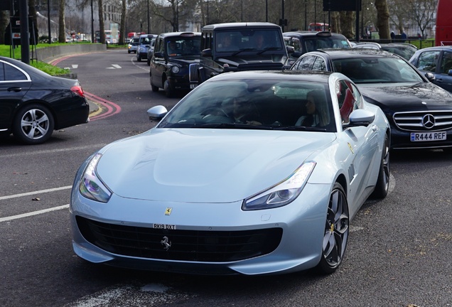 Ferrari GTC4Lusso T