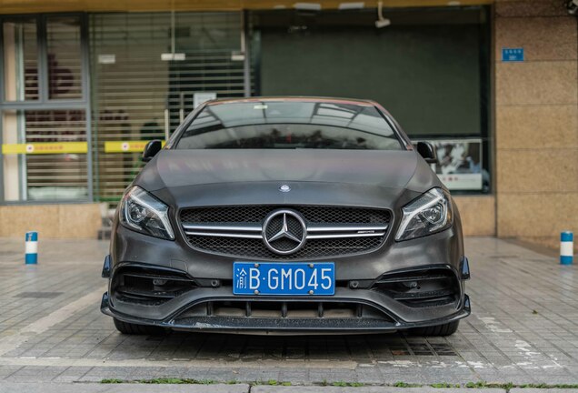 Mercedes-AMG A 45 W176 2015