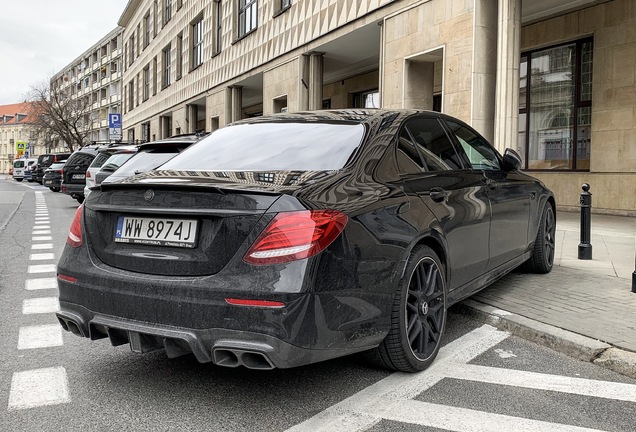 Mercedes-AMG Brabus E B40-700 W213