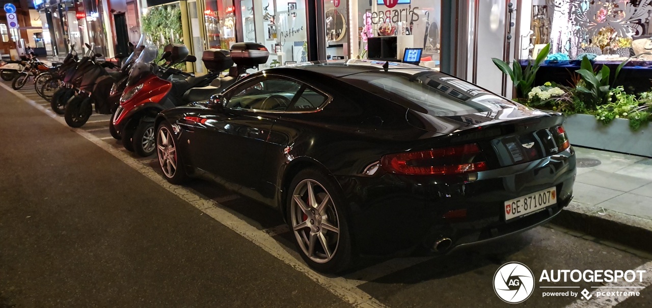 Aston Martin V8 Vantage