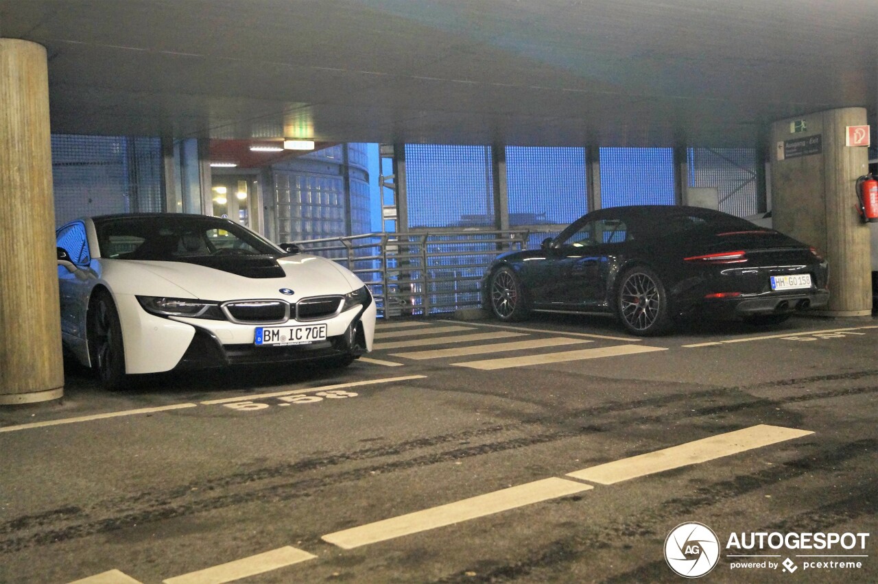 BMW i8