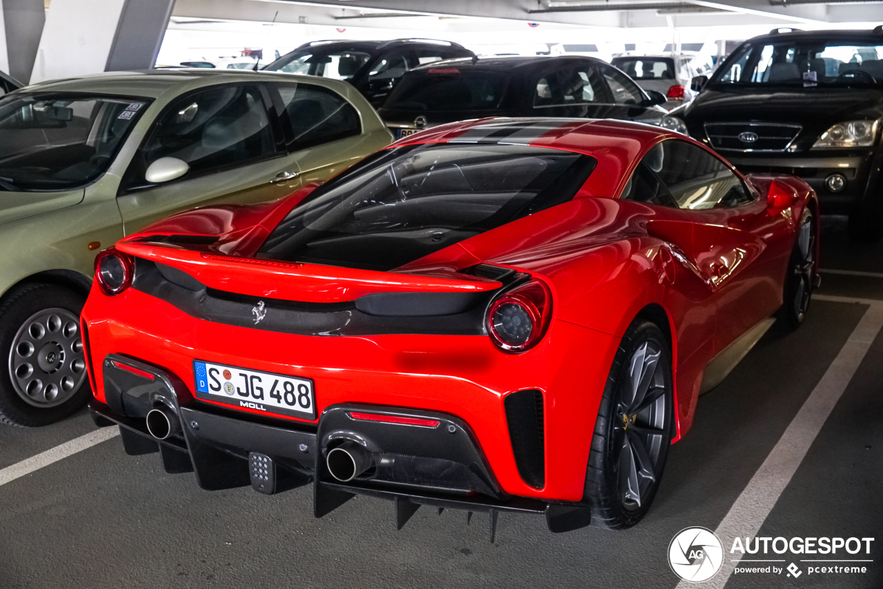 Ferrari 488 Pista