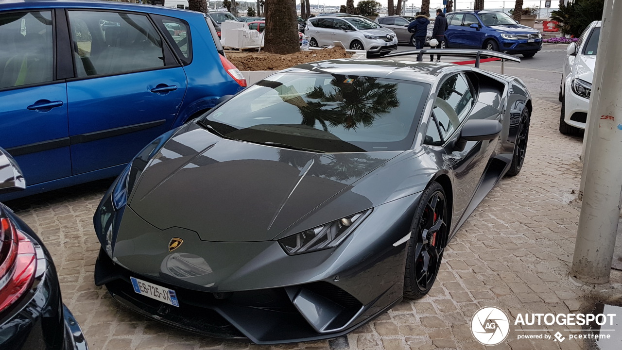 Lamborghini Huracán LP640-4 Performante