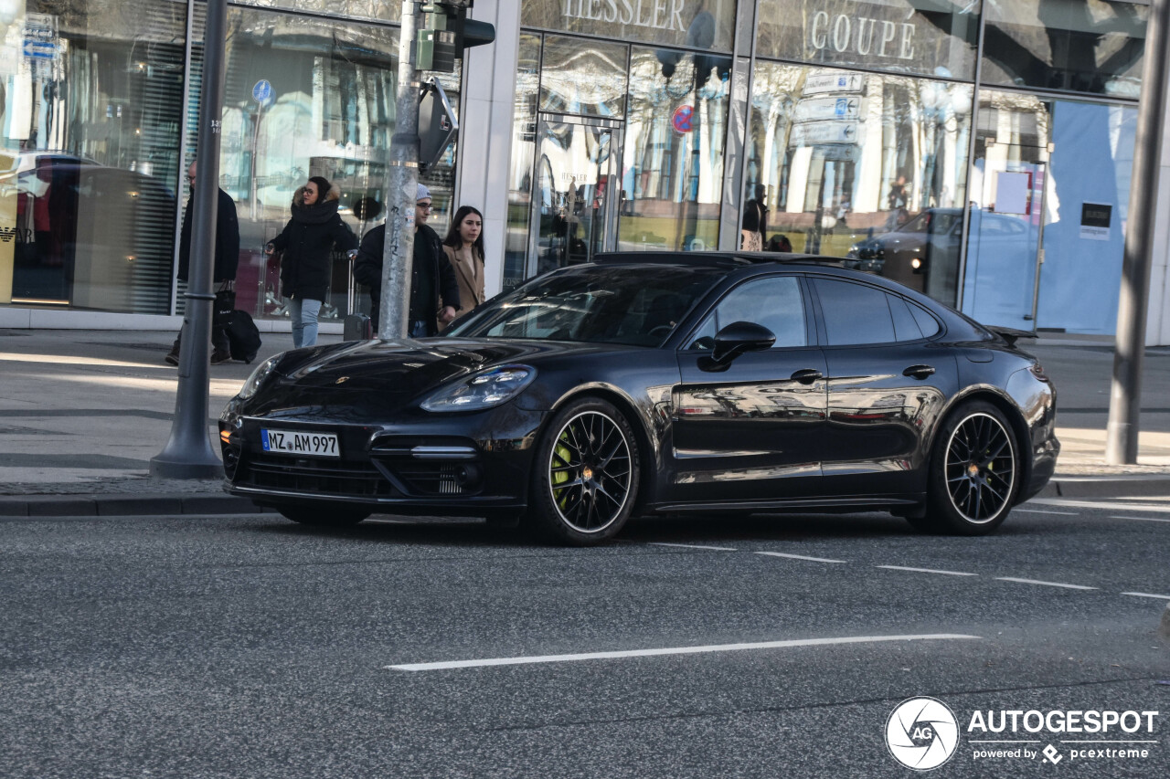 Porsche 971 Panamera Turbo S E-Hybrid