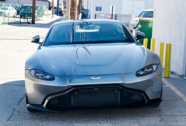 Aston Martin V8 Vantage 2018