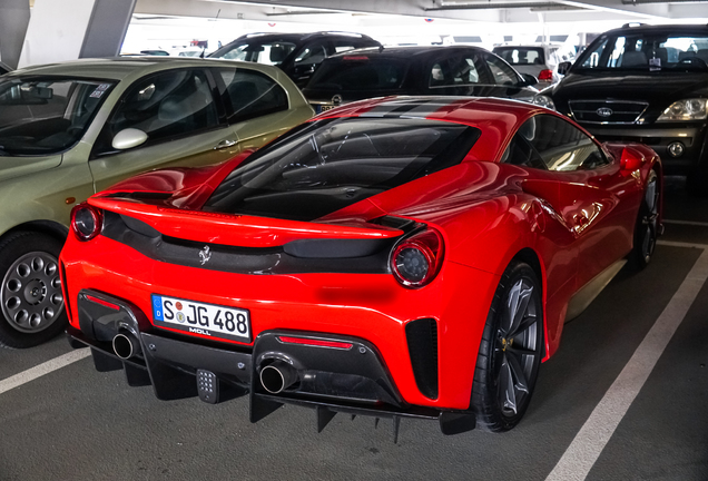 Ferrari 488 Pista