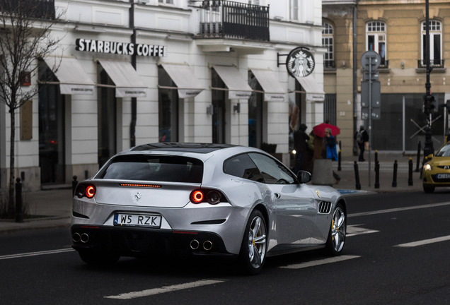 Ferrari GTC4Lusso