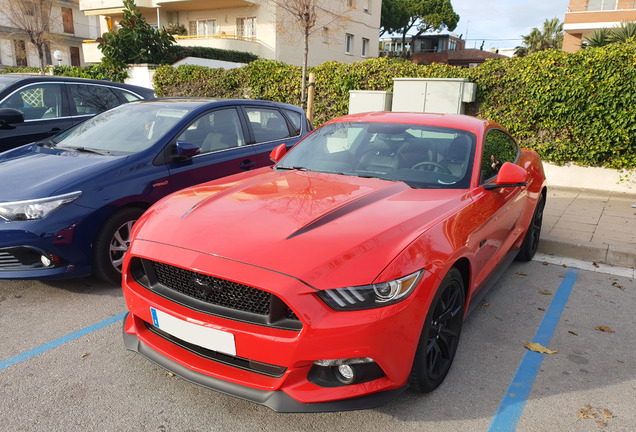 Ford Mustang GT 2015 Black Shadow Edition