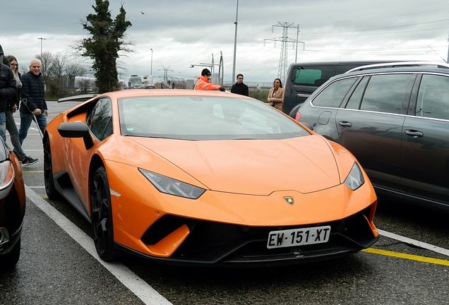 Lamborghini Huracán LP640-4 Performante