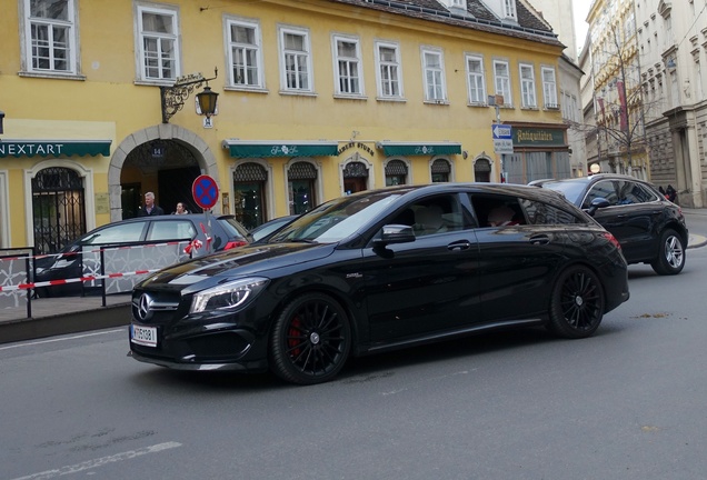 Mercedes-Benz CLA 45 AMG Shooting Brake