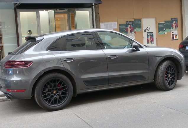 Porsche 95B Macan GTS