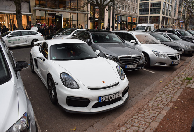 Porsche 981 Cayman GT4