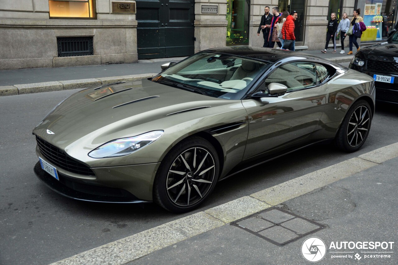 Aston Martin DB11