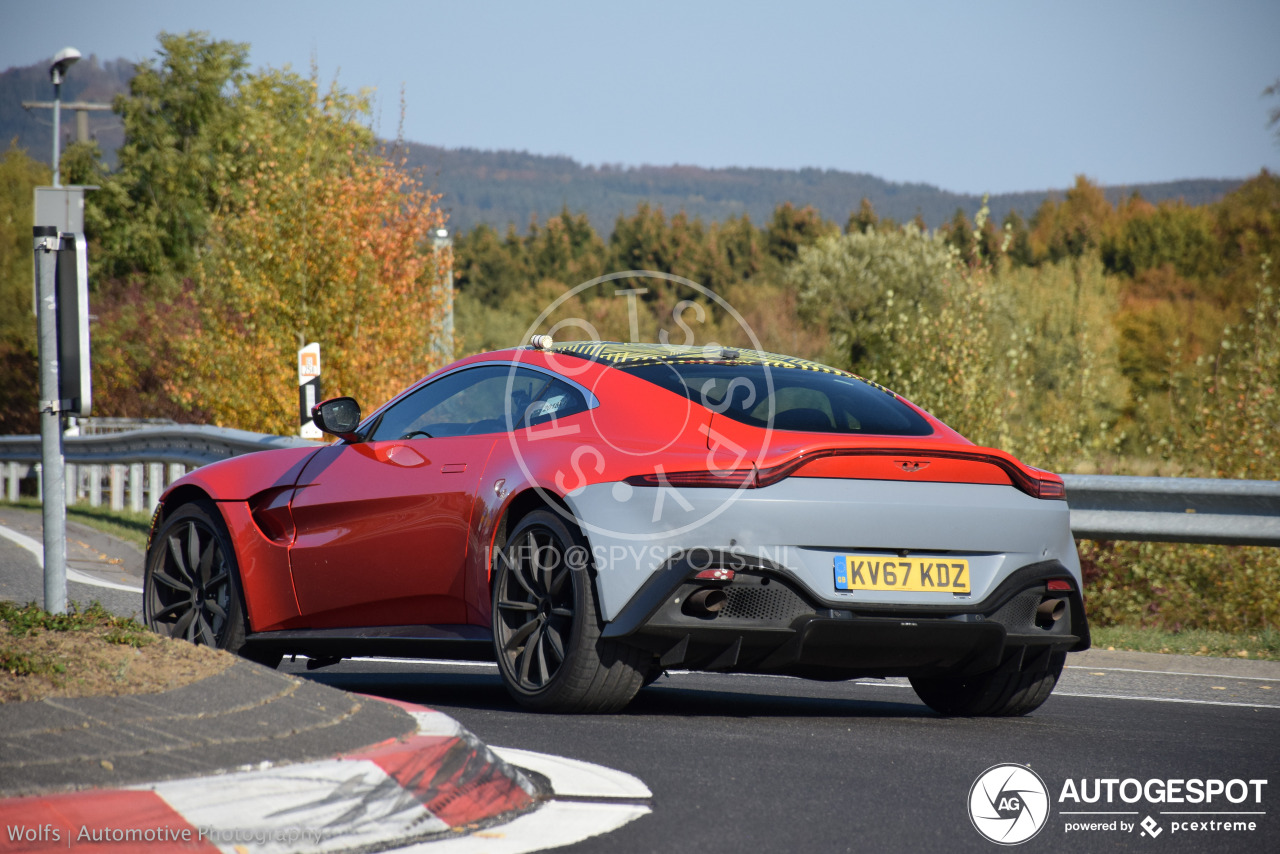 Aston Martin V8 Vantage 2018