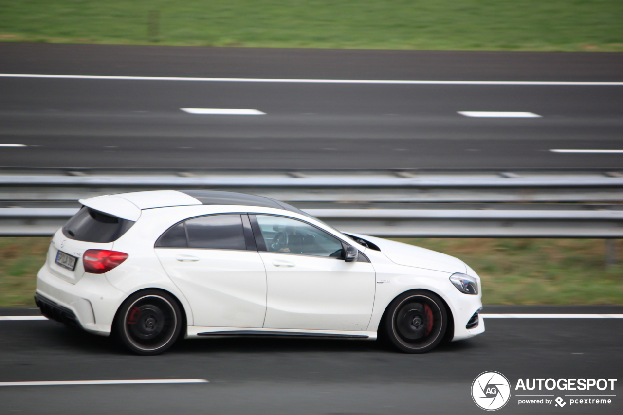 Mercedes-AMG A 45 W176 2015