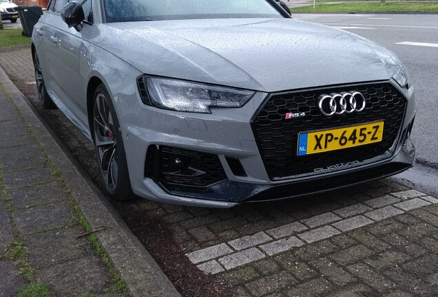 Audi RS4 Avant B9