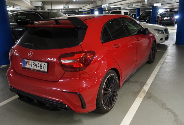 Mercedes-AMG A 45 W176 2015