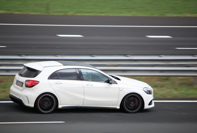 Mercedes-AMG A 45 W176 2015